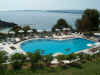 white rocks hotel  piscina cefalonia.jpg (38709 byte)